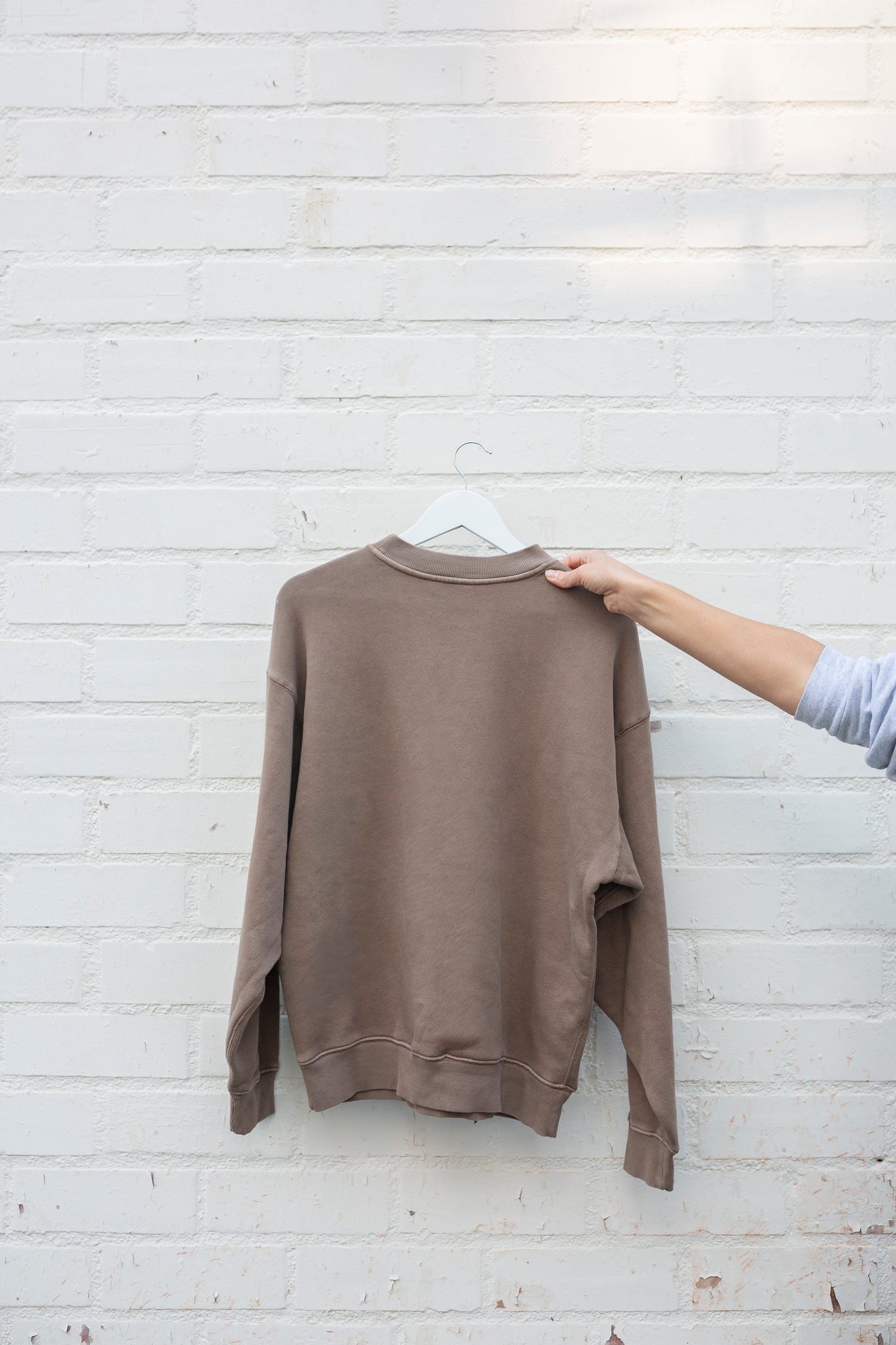 Horse on the Hill in Vintage Brown